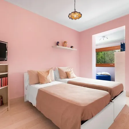 Montecorbo Sleeps 7 Pool Air Con Wifi * Massa Lubrense