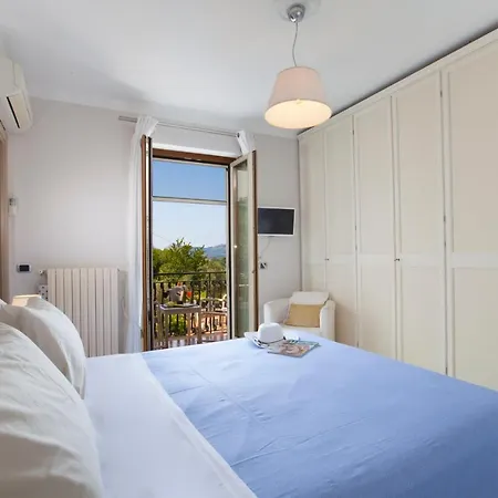 Montecorbo Sleeps 7 Pool Air Con Wifi *