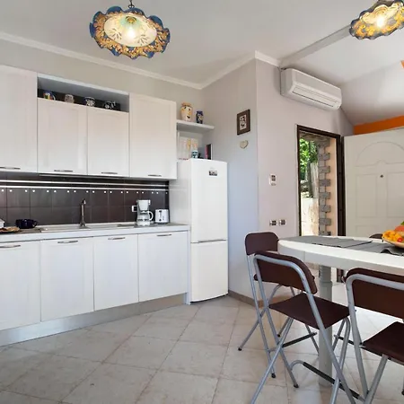 Montecorbo Sleeps 7 Pool Air Con Wifi Villa *