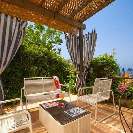 Montecorbo Sleeps 7 Pool Air Con Wifi * Massa Lubrense