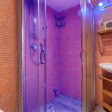 Montecorbo Sleeps 7 Pool Air Con Wifi